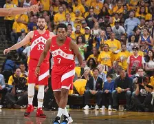 包含步行者客场大胜魔术，继续追赶季后赛希望的词条