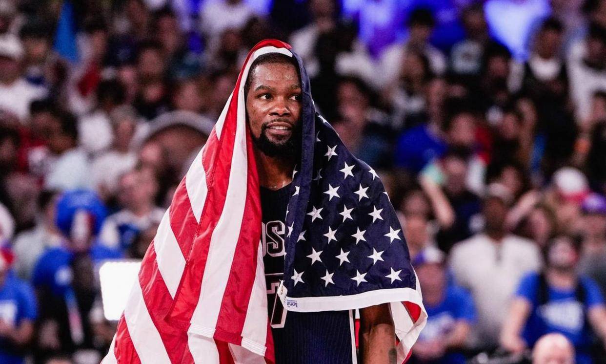 杜兰特在比赛中发挥火爆,引领球队一路取胜